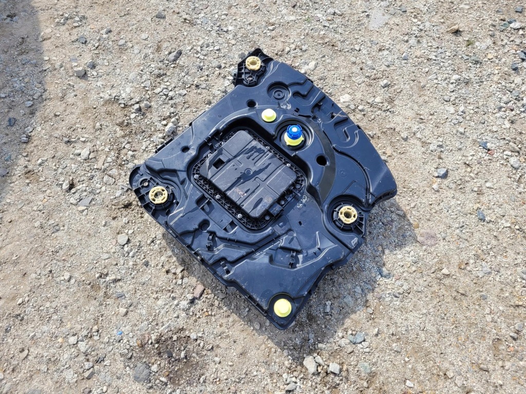 фото №1, Бак adblue насос peugeot 2008 i 2013- 9812914780