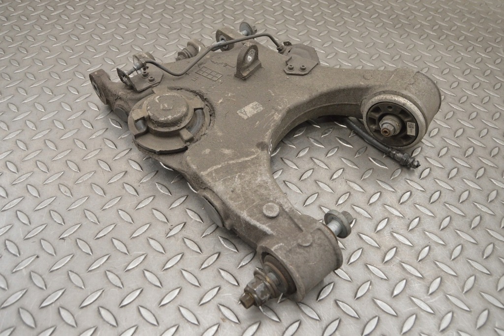 фото №2, Alfa romeo giulia рычаг задний левый 00 2.0 2017 rhd