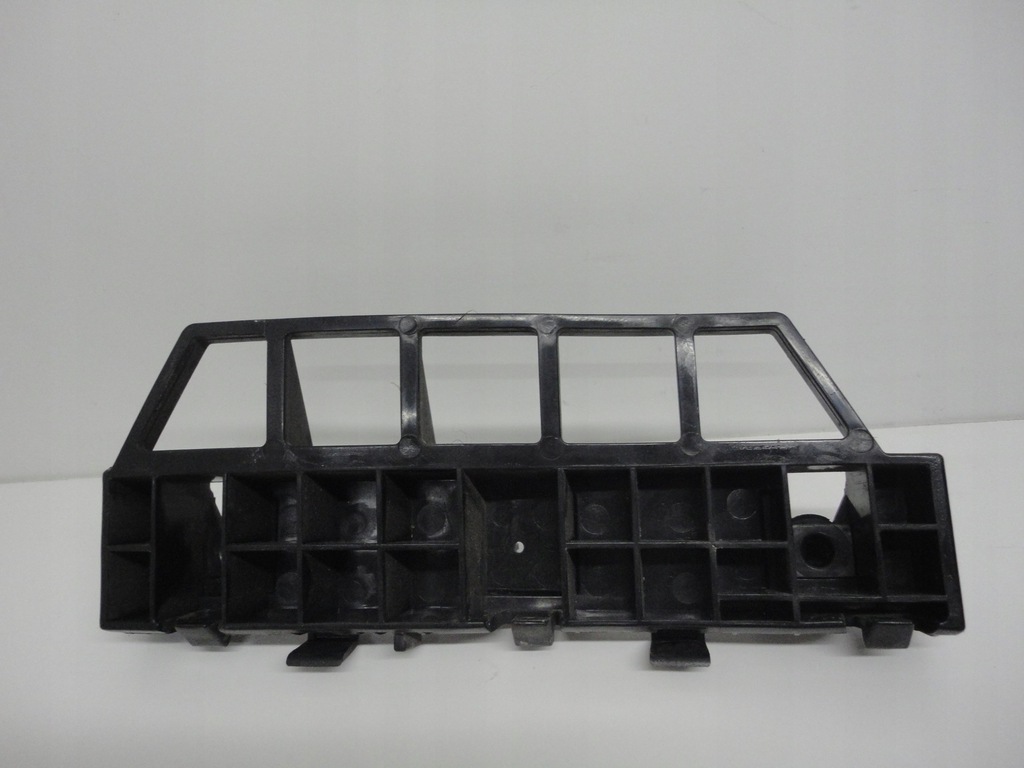 фото №1, Hyundai ix20 напрямна бампер лівий правий задня 2010-