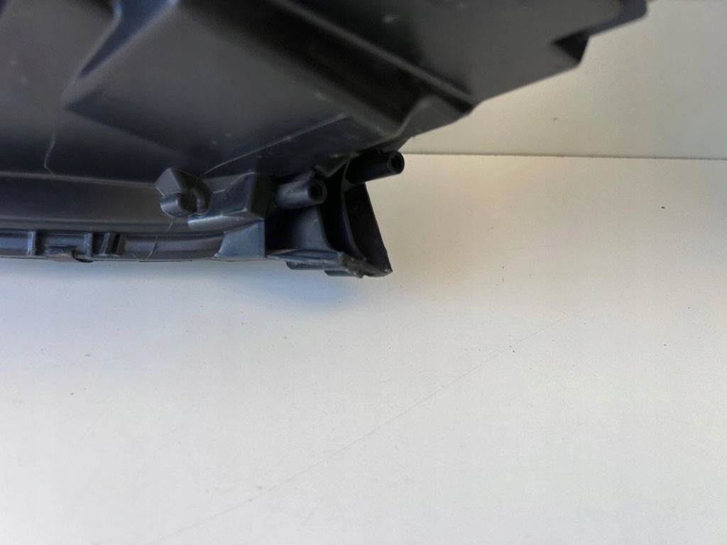 фото №12, Dacia duster ii лампа левый правый перед 260101133r