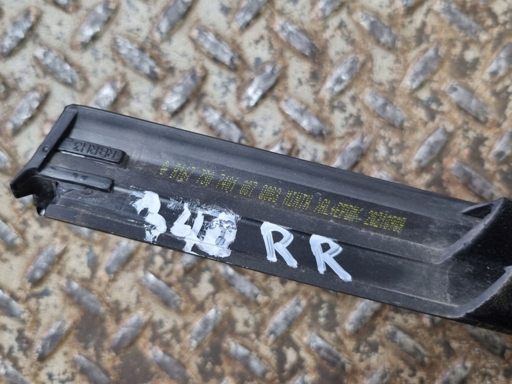 Купить 2022 mercedes-benz gls x167 молдинг стекло задний a1677307401