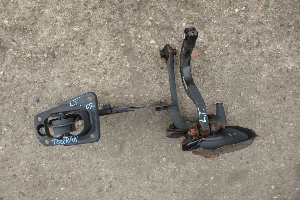 фото №1, Vw touran 07r поворотний кулак лівий задня
