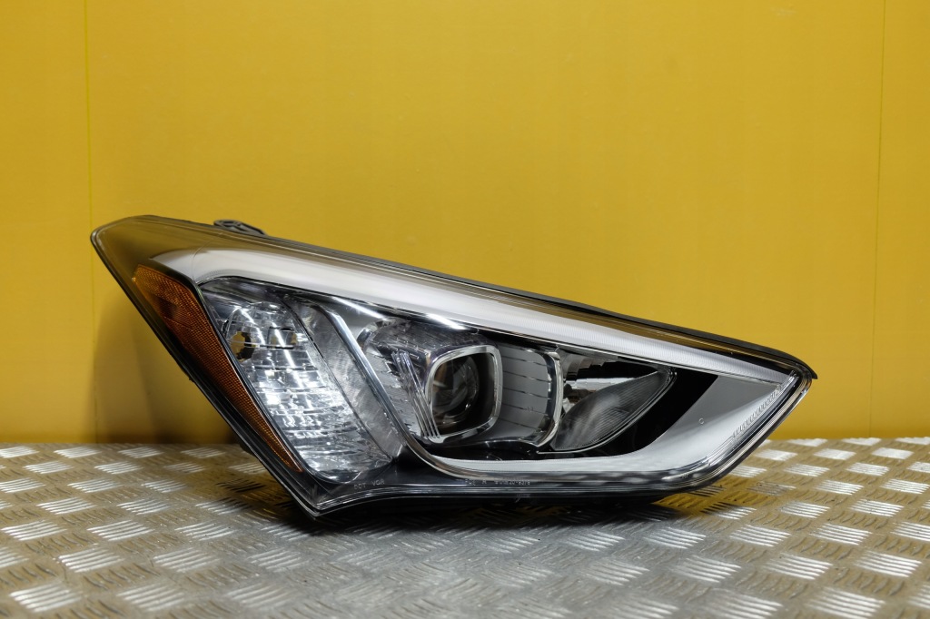 фото №1, Hyundai santa fe 2012- фара лампа ксенон r usa