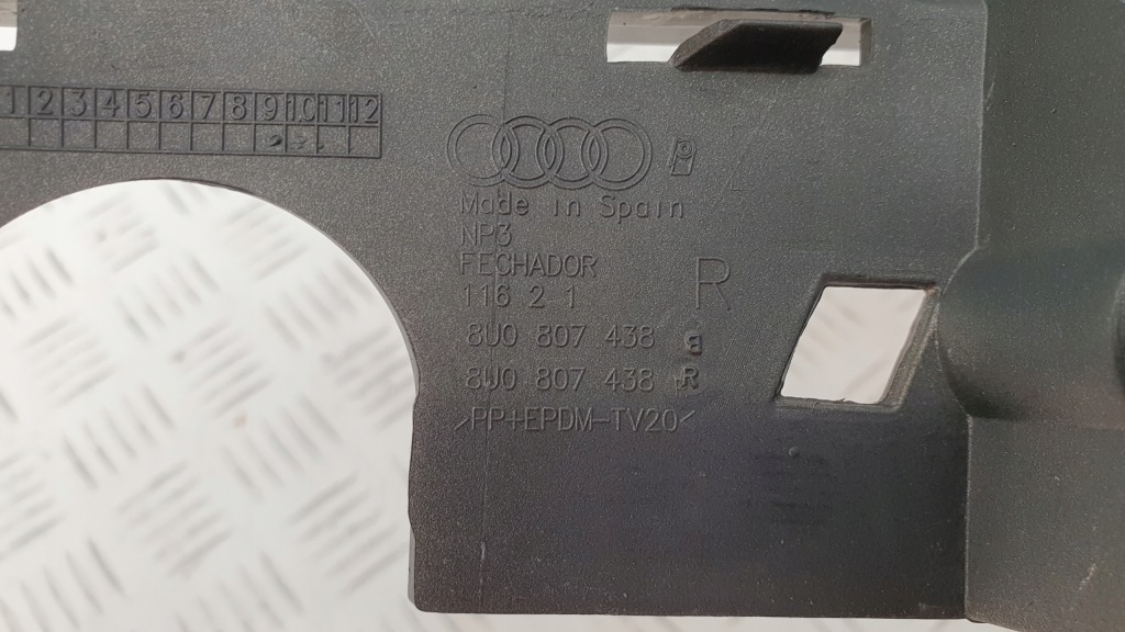 Audi q3 8u0 бампер передній кутик правий Доставка