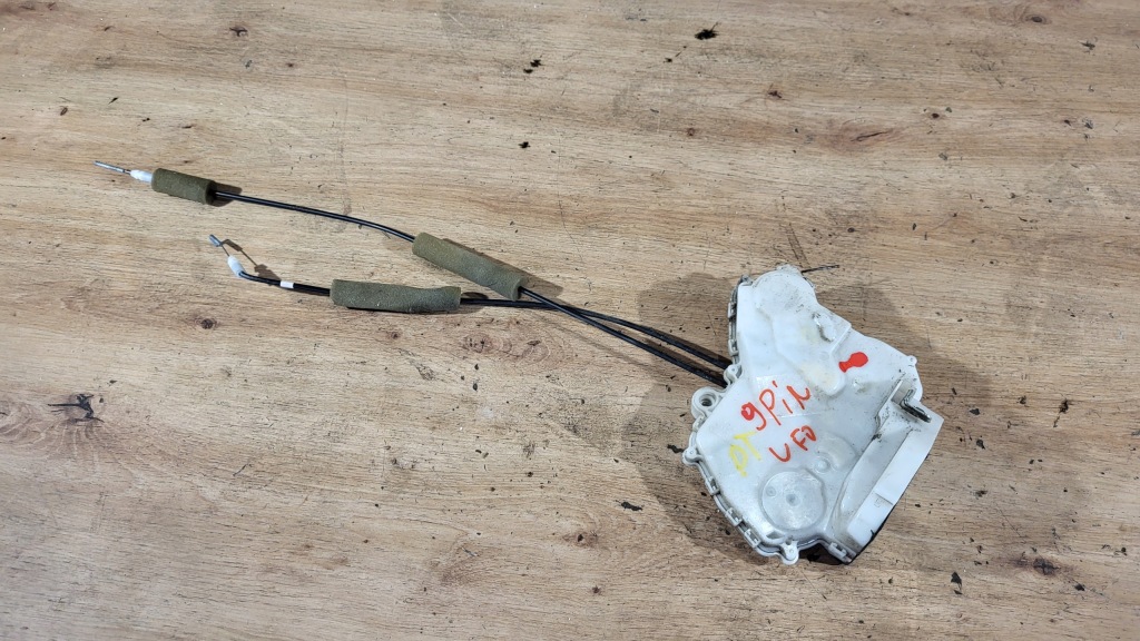 фото №1, Замок правий задня honda civic viii 8 ufo hb 5d 9 pin