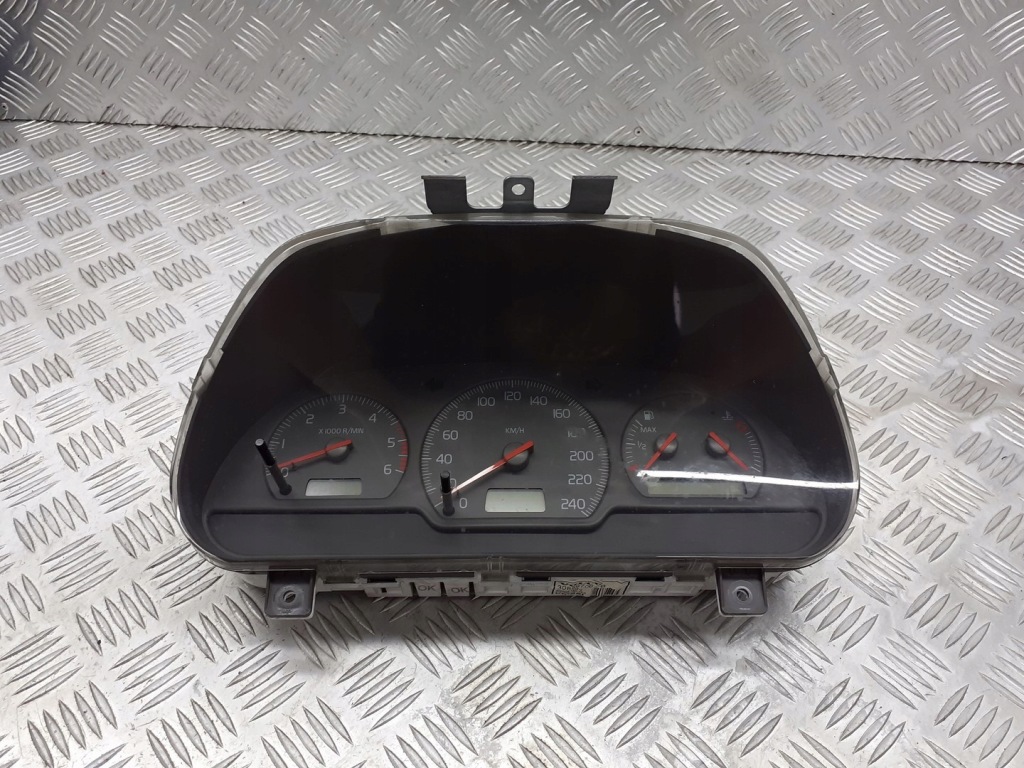 фото №1, Лічильник прилади volvo v40 1.9 d 30889706b