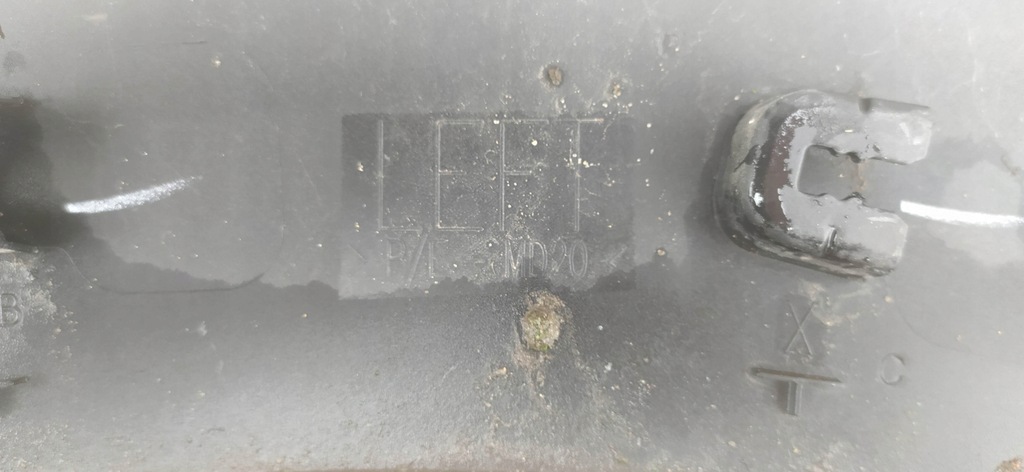 фото №10, Молдинг крила лівий задня peugeot 3008 ii