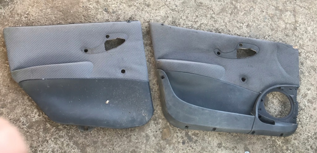 фото №1, Обшивки левый правый обшивка дверь punto ii 1,2 p t