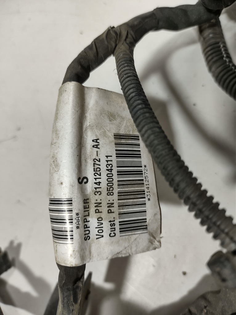 Volvo v40 1.6 d2 14- жгут парковки бампера перед 31412572 Цена