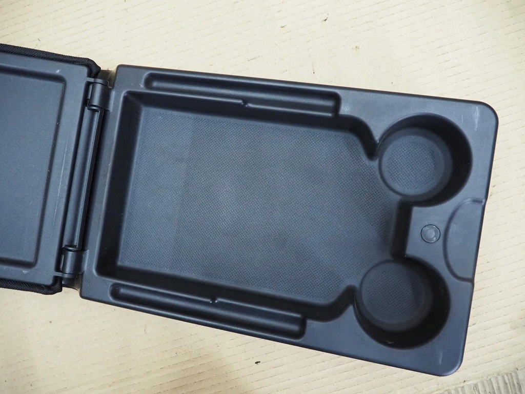 фото №11, Citroen c4 i 06r подлокотник задняя na кружки