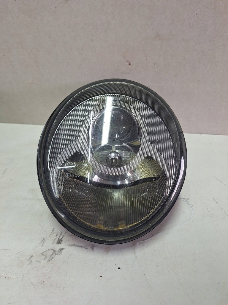 фото №1, Фара задняя сторона левая porsche 911 993 99363103100