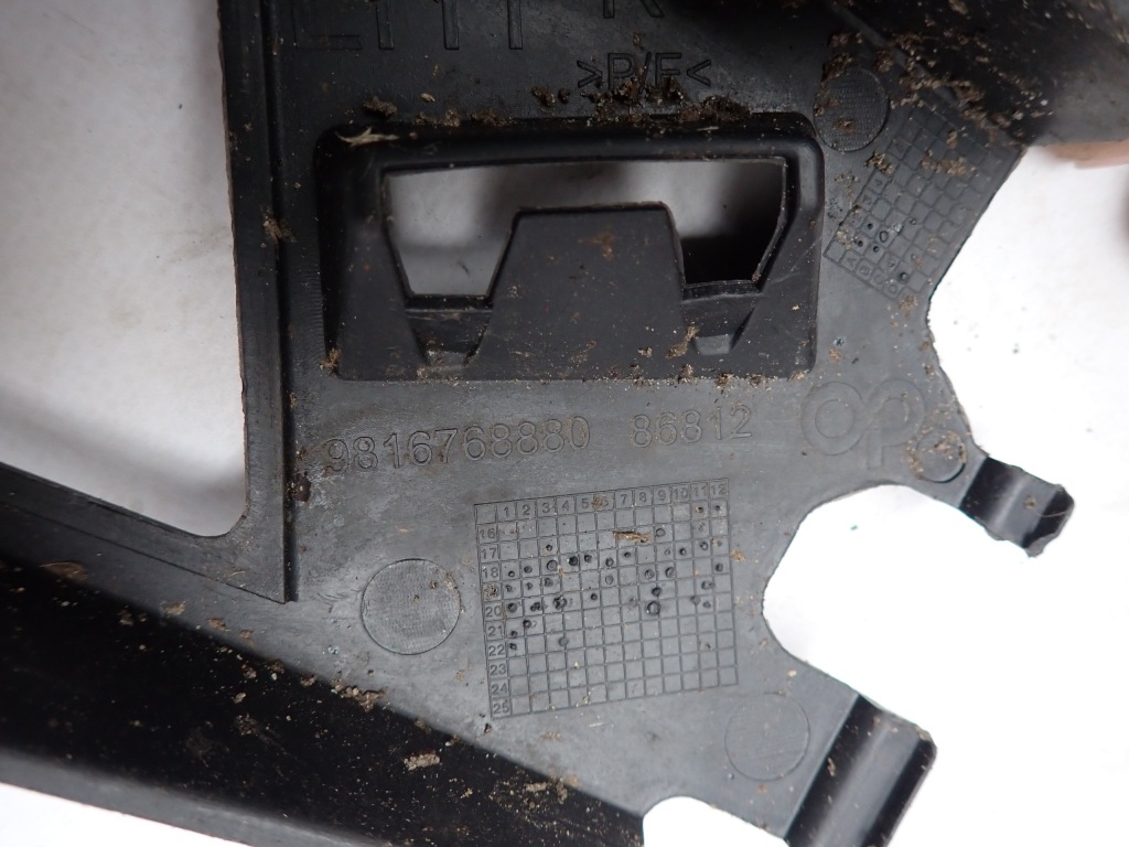 фото №2, Berlingo rifter combo 18- направляющая кронштейн бампера левая задняя