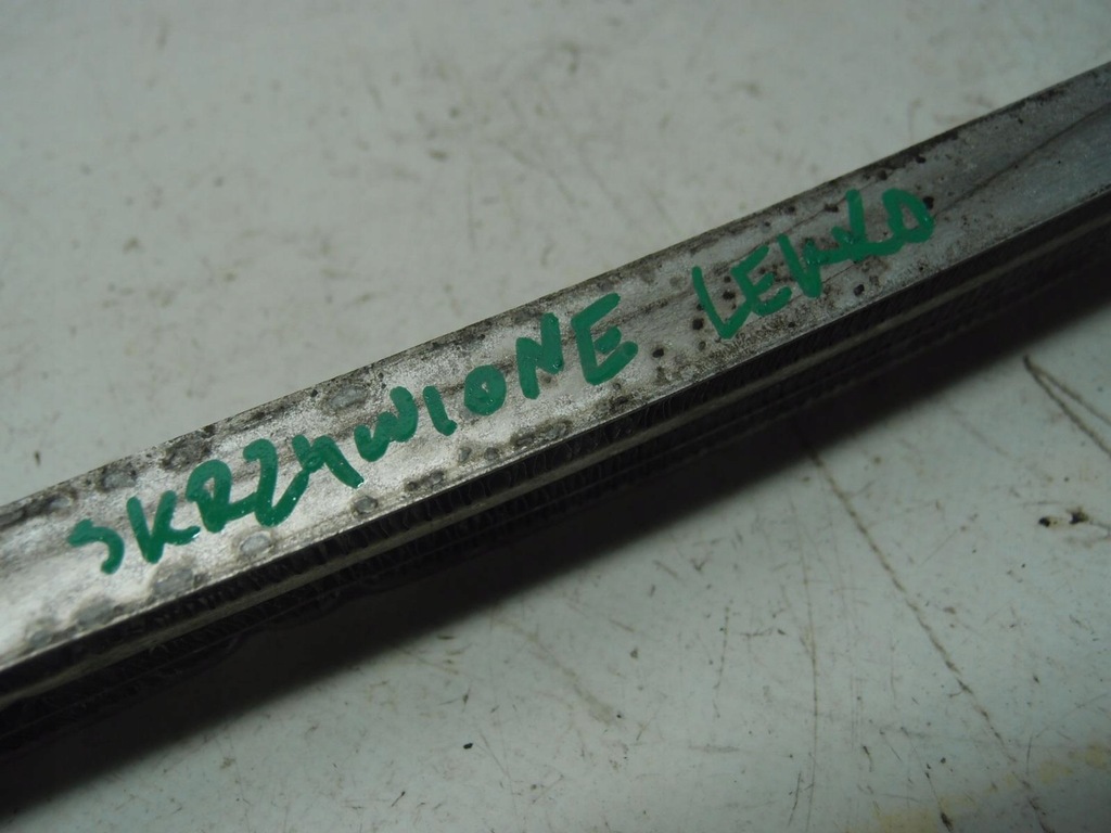 фото №8, Радиатор масла mercedes c-klasa w204 a2045001001