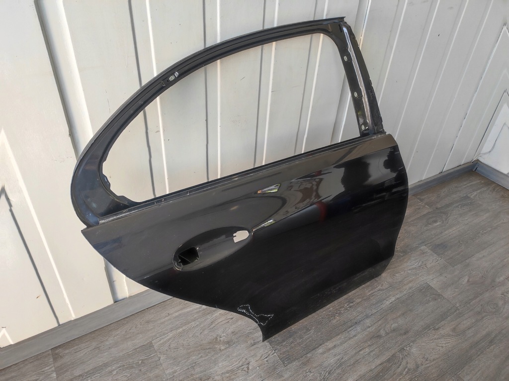 фото №7, Двері mercedes cklasa w206 206 задні праве sedan ------