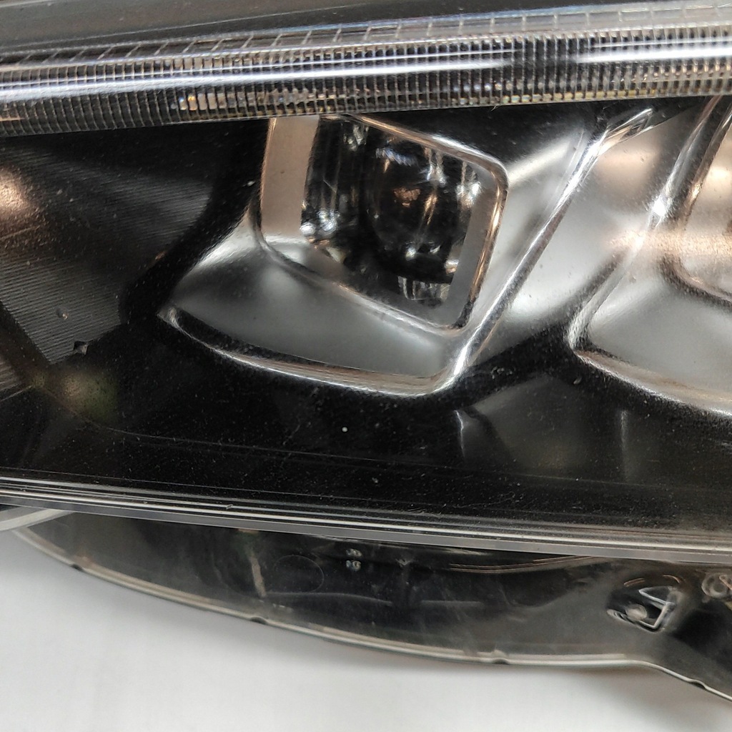 фото №6, Nissan leaf ii ze1 2018 левая сторона лампа передняя