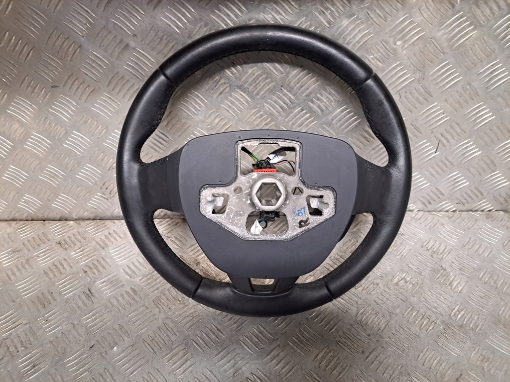 фото №9, Ford focus mk3 lift повітропровід багатофункціональний круїз-контроль підігрів