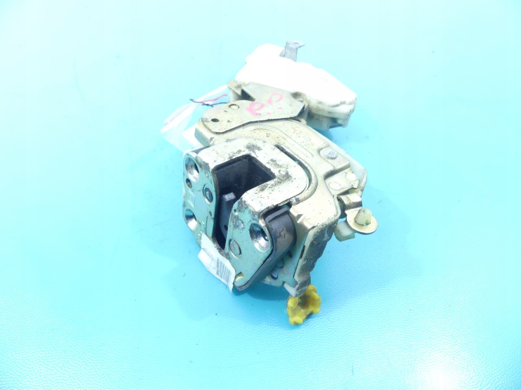 фото №1, Замок перед правий 4 pin nissan terrano ii europa