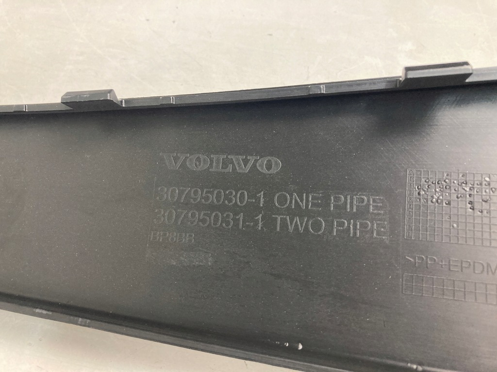 фото №11, Спойлер накладка бампера заднього volvo v60 s60 ii nowa оригінальна