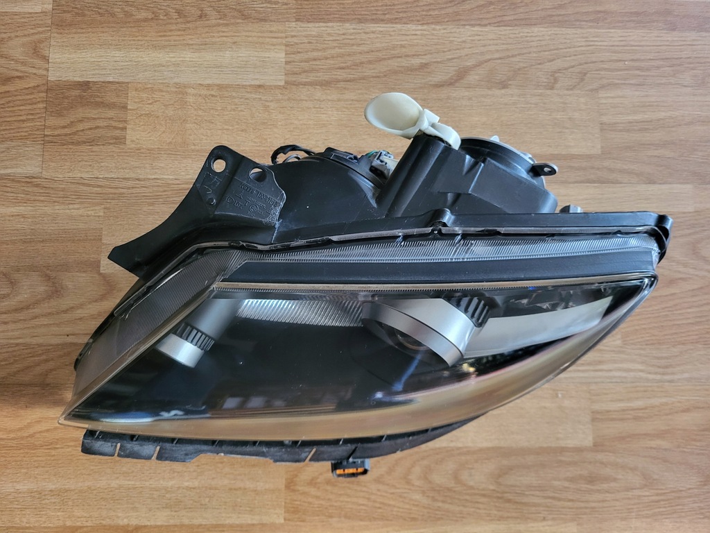 фото №5, Mazda rx8 rx-8 лампа передняя левая ксенон eu