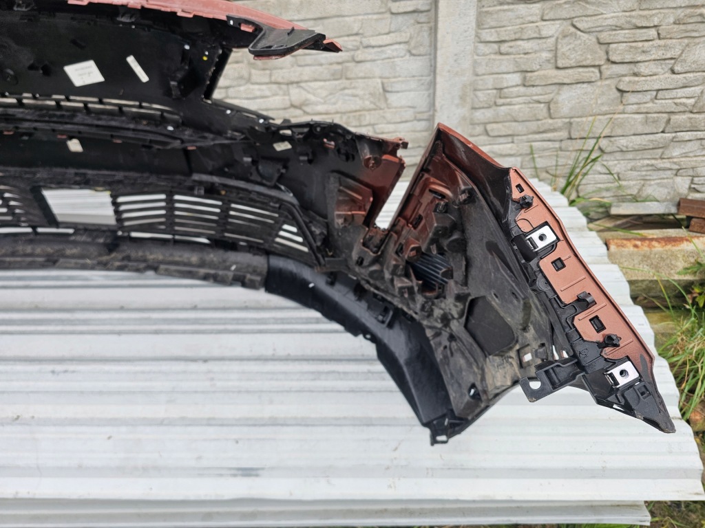 Peugeot 3008 5008 2 2 рестайлінг  бампер перед Зі Шроту