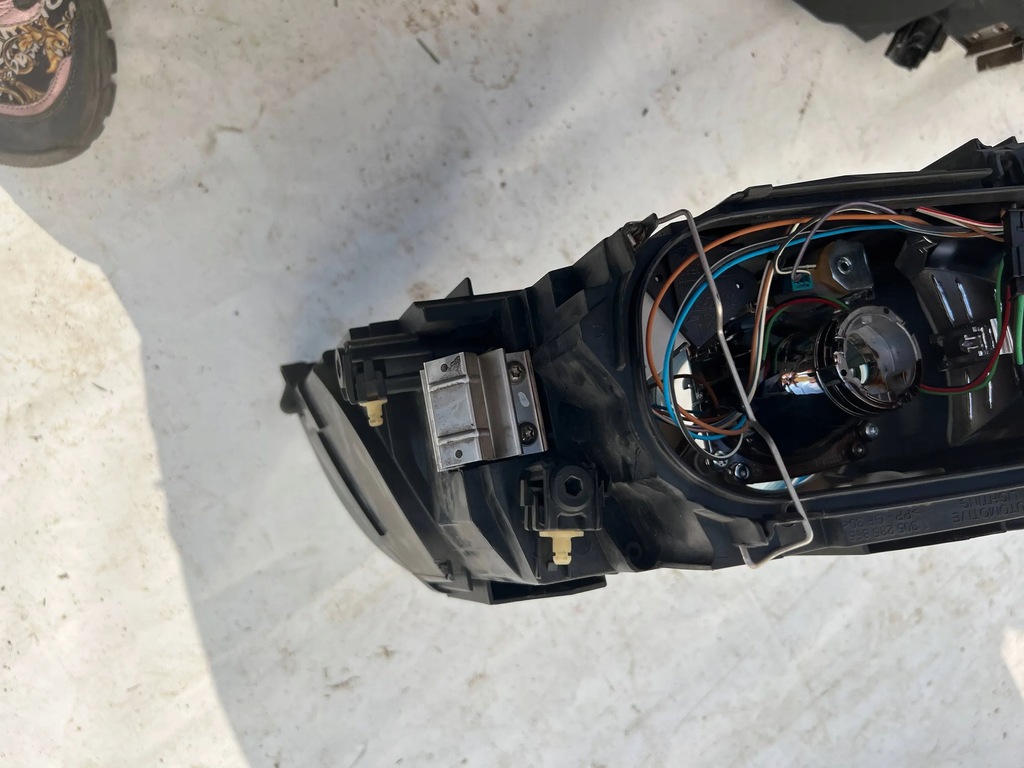 фото №10, Лампа volvo v50 s40 ксенон 04-07 левая перед