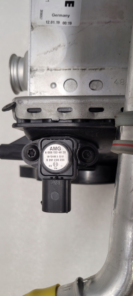 Радіатор повітря інтеркулер mercedes glc g a1770901214 a1770902501 Доставка