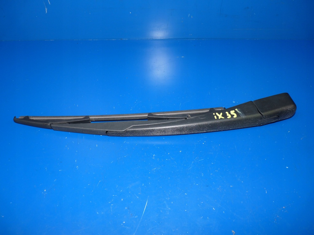 фото №1, Hyundai ix35 рычаг дворники крышки задняя