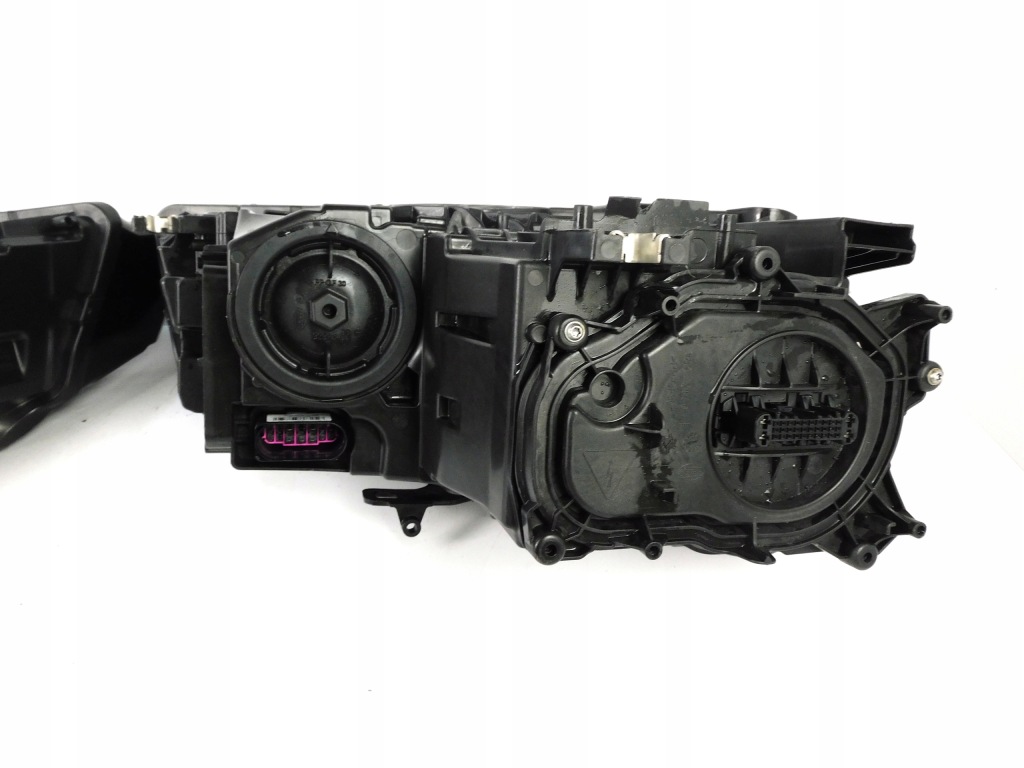 Audi a8 d4 4h рестайлинг  фара правый  левая full led 4h0941034 4h0941033 Доставка