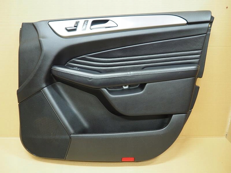 фото №1, Оббивка двері правих передніх mercedes ml w166