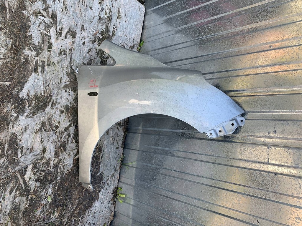 фото №1, Toyota verso 2009-2013 крила передній правий