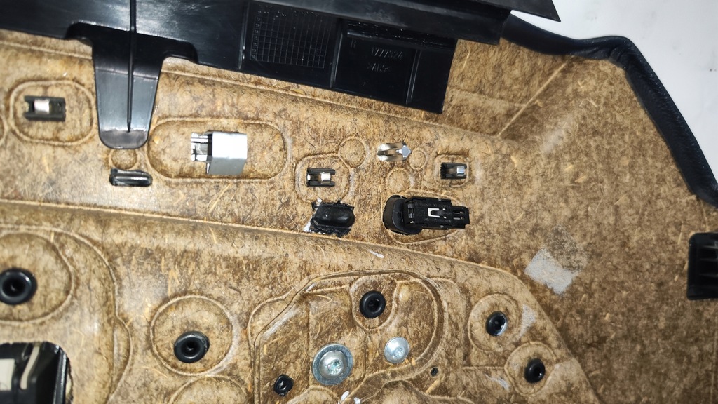 фото №10, Обшивка дверь правый перед bmw f10