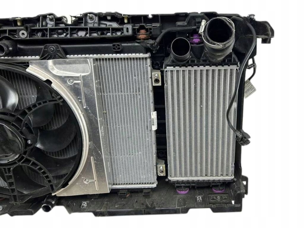 фото №8, Peugeot 2008 ii 2024 радіатор / комплект