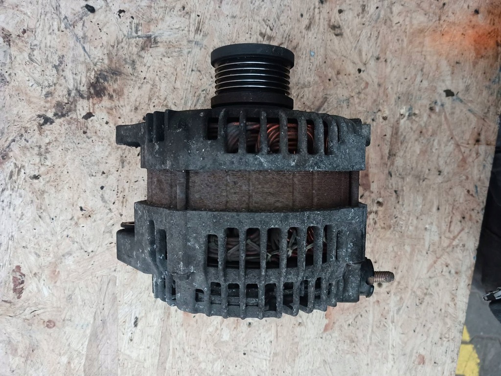 фото №1, Nissan primera генератор 2.0 2.2 2.5