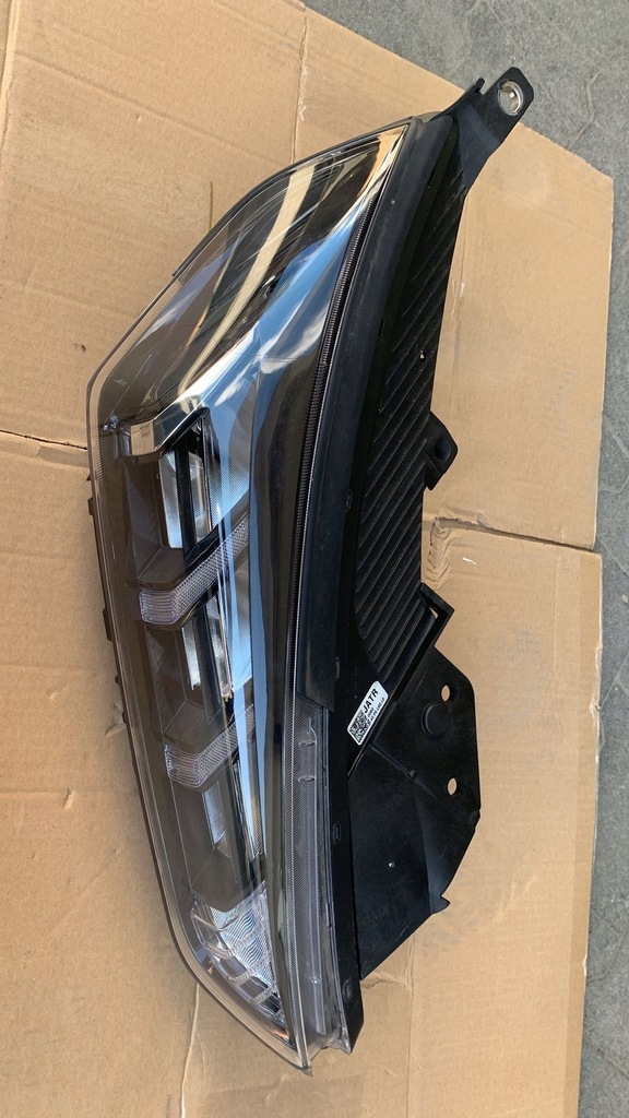 фото №1, Hyundai ioniq 2020- lift лампа права full led