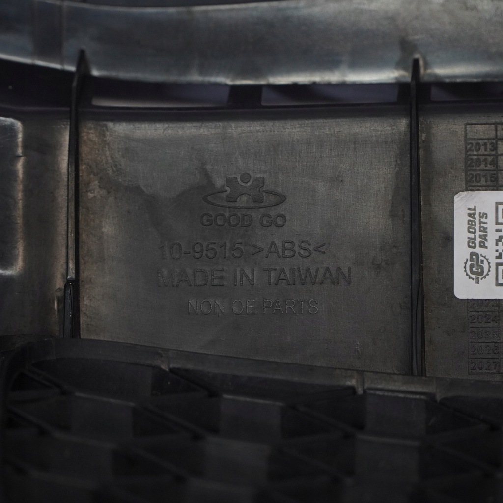 фото №12, Audi s3 8p решётка радиатора решётка радиатора радиатора защита передний бампера tajwan