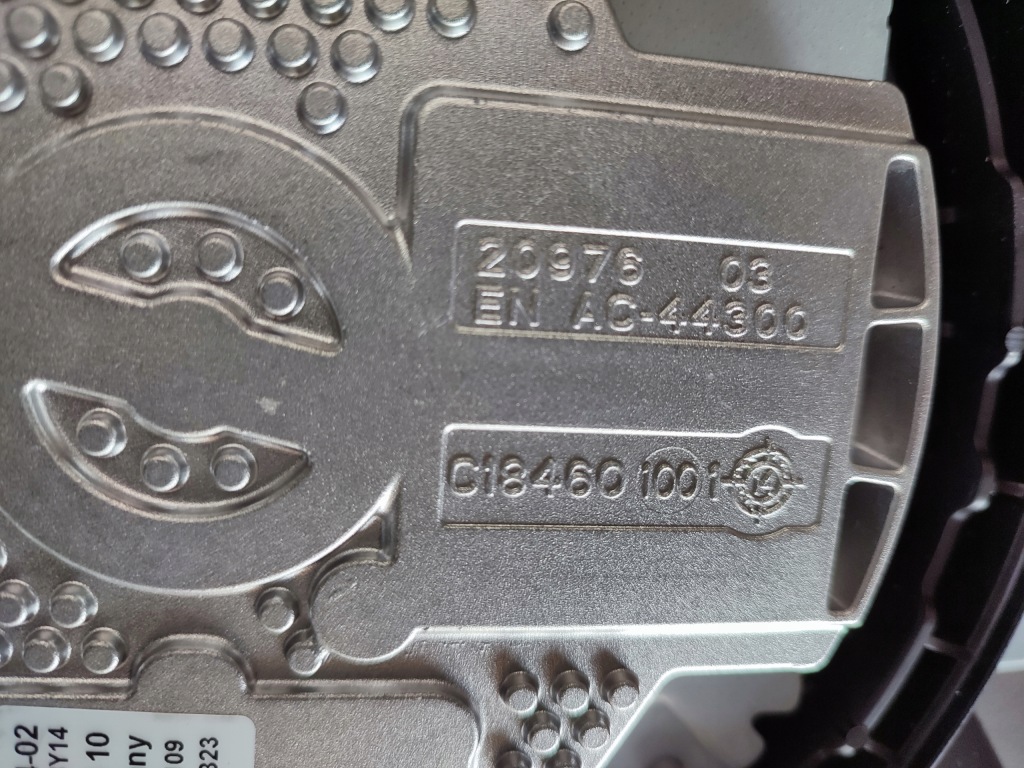 фото №6, Bmw x3 f25 x4 f26 вентилятор захист 7601676