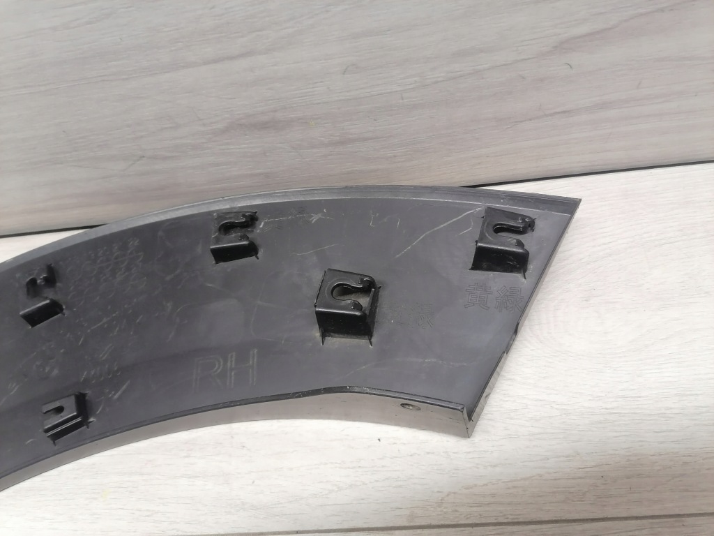 фото №8, Mazda cx30 молдинг крила правий задня dfr5-51w51