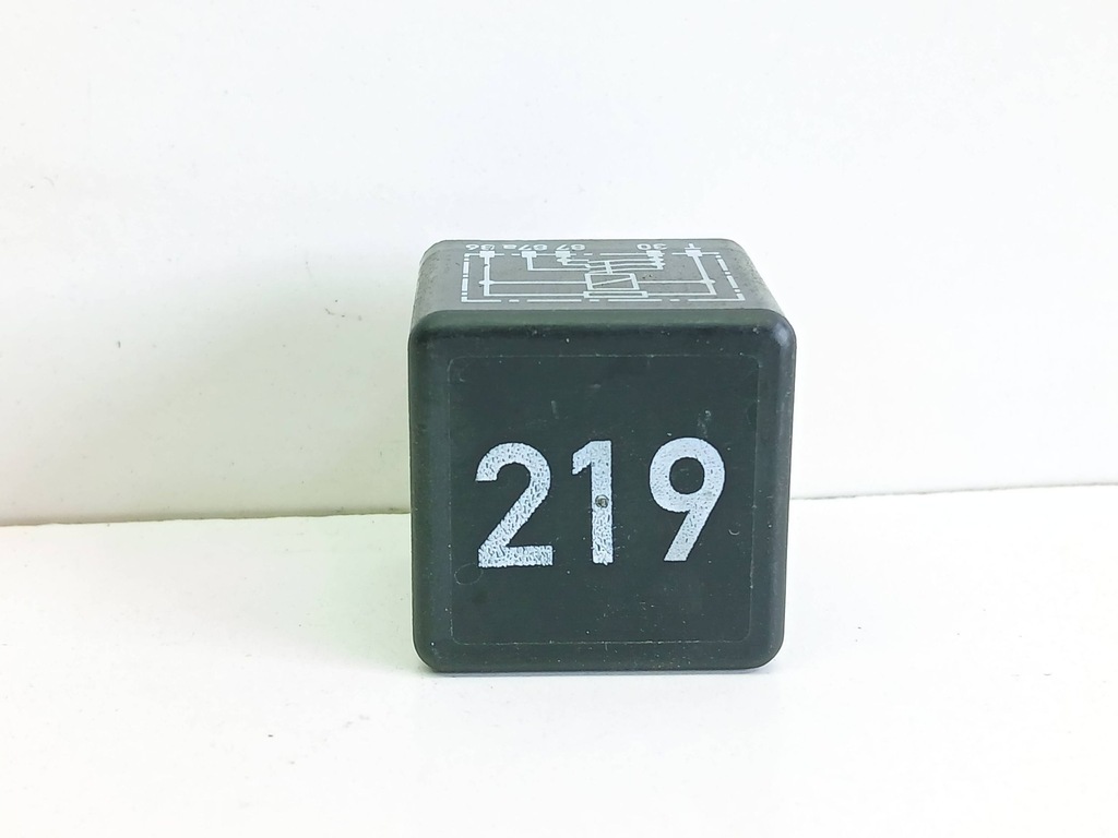 фото №1, Audi a4 s4 b6 8e 8h 2001 інше реле