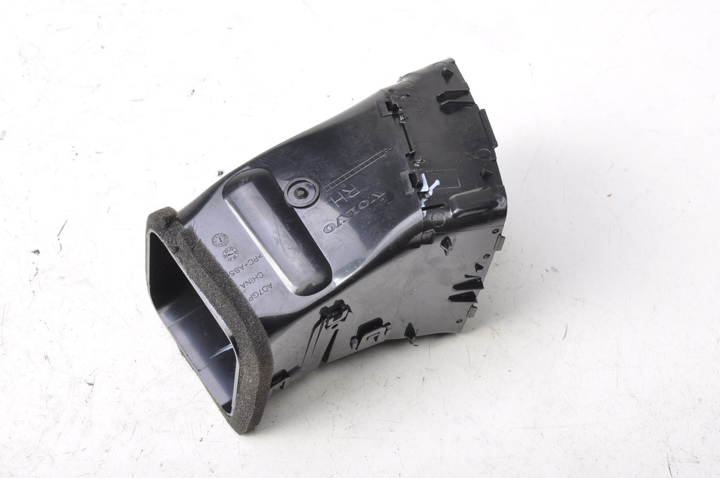 фото №6, Volvo xc60 ii решётка обдув 31477273 правая