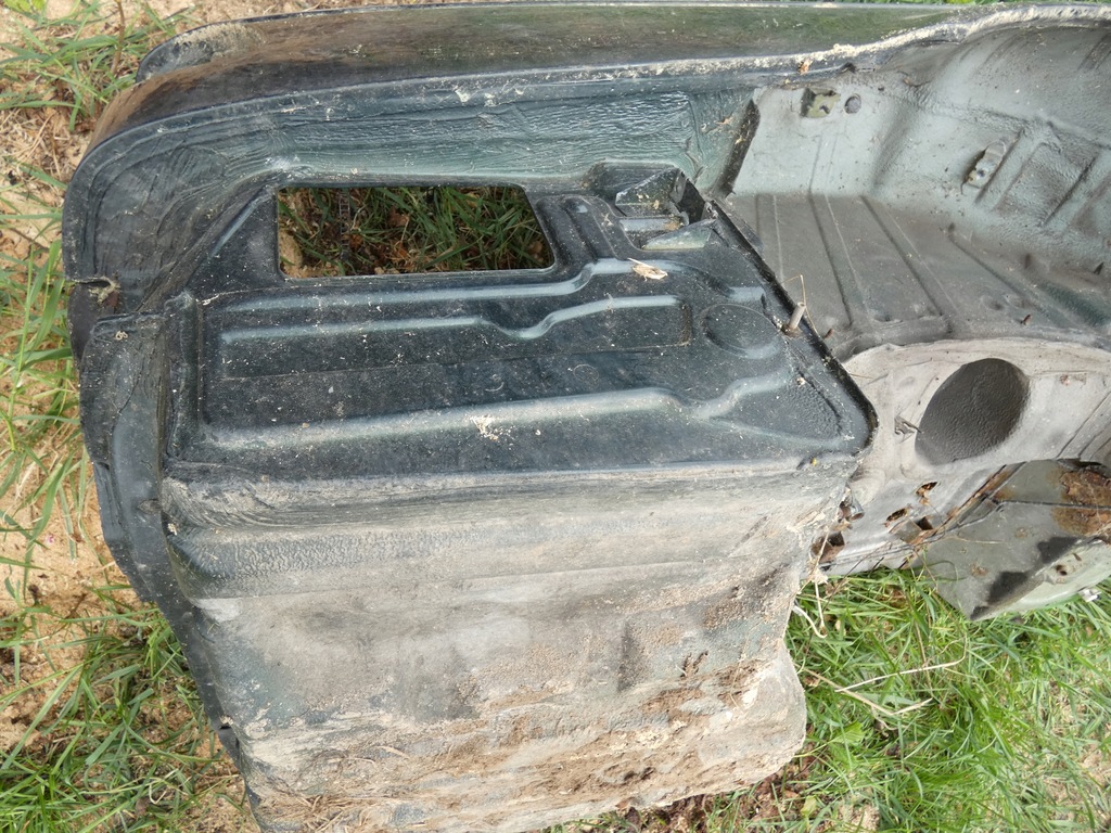 фото №7, Bmw e39 kombi чверть правий задня крила поріг скло zdrowy поріг