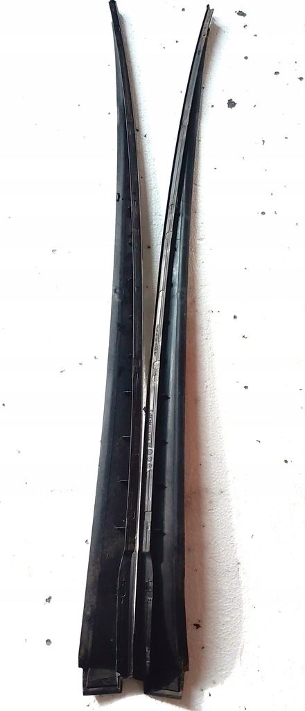 фото №1, Молдинг скло перед l+p vw golf plus 05-