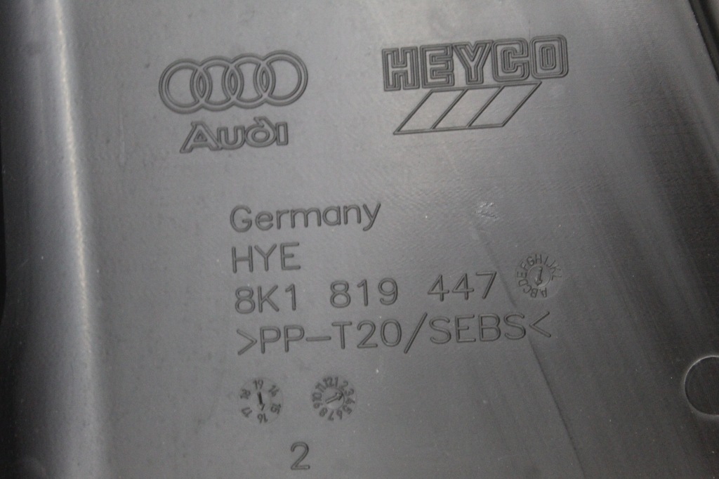 фото №7, Audi a5 8t жабо пластиковый 8k1819447