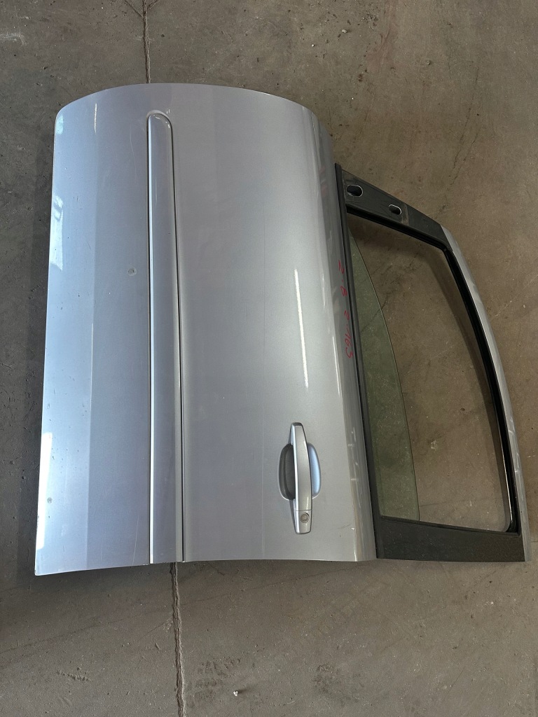 Купить Opel zafira b дверь левая передние z163