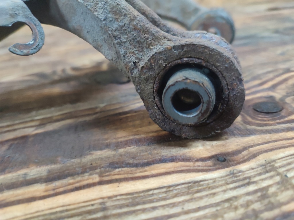 фото №7, Subaru impreza iii важіль лівий задня задній 2.0d 4x4