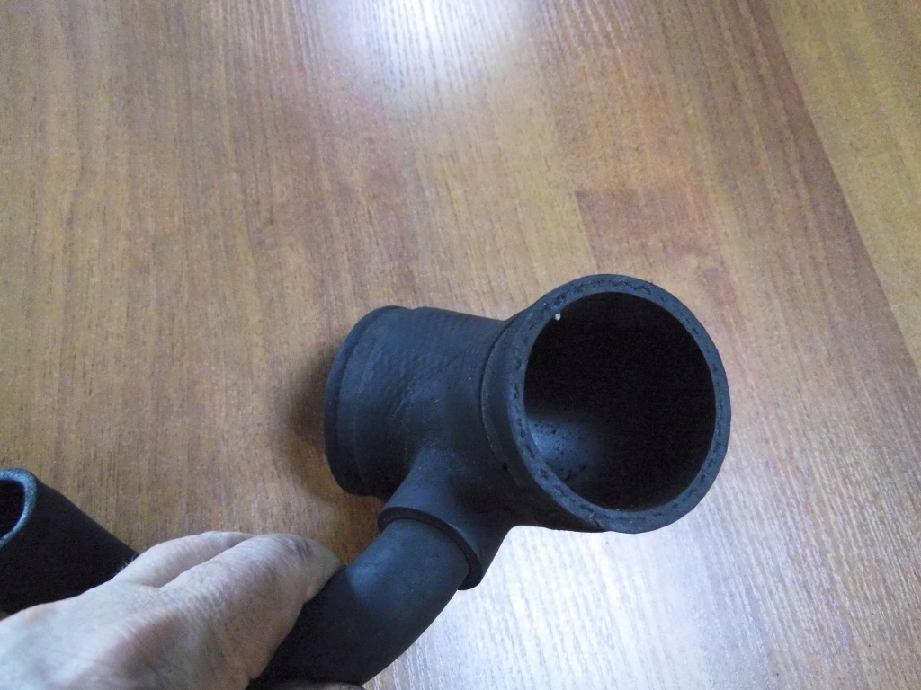 Volvo 740 940 2.0 t 2.3 t труба шланг впуска Оригинал