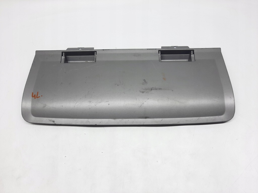 фото №1, Audi q7 4l заглушка бампера фаркоп буксировочный 4l0807819