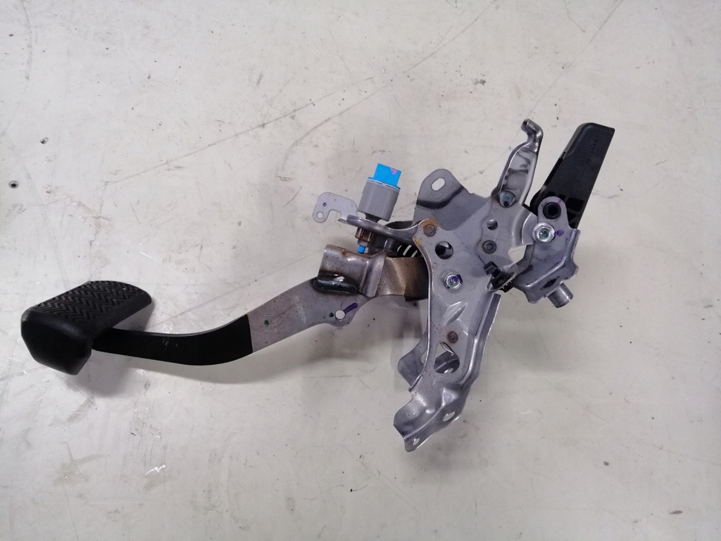 фото №1, Педаль гальма toyota yaris cross