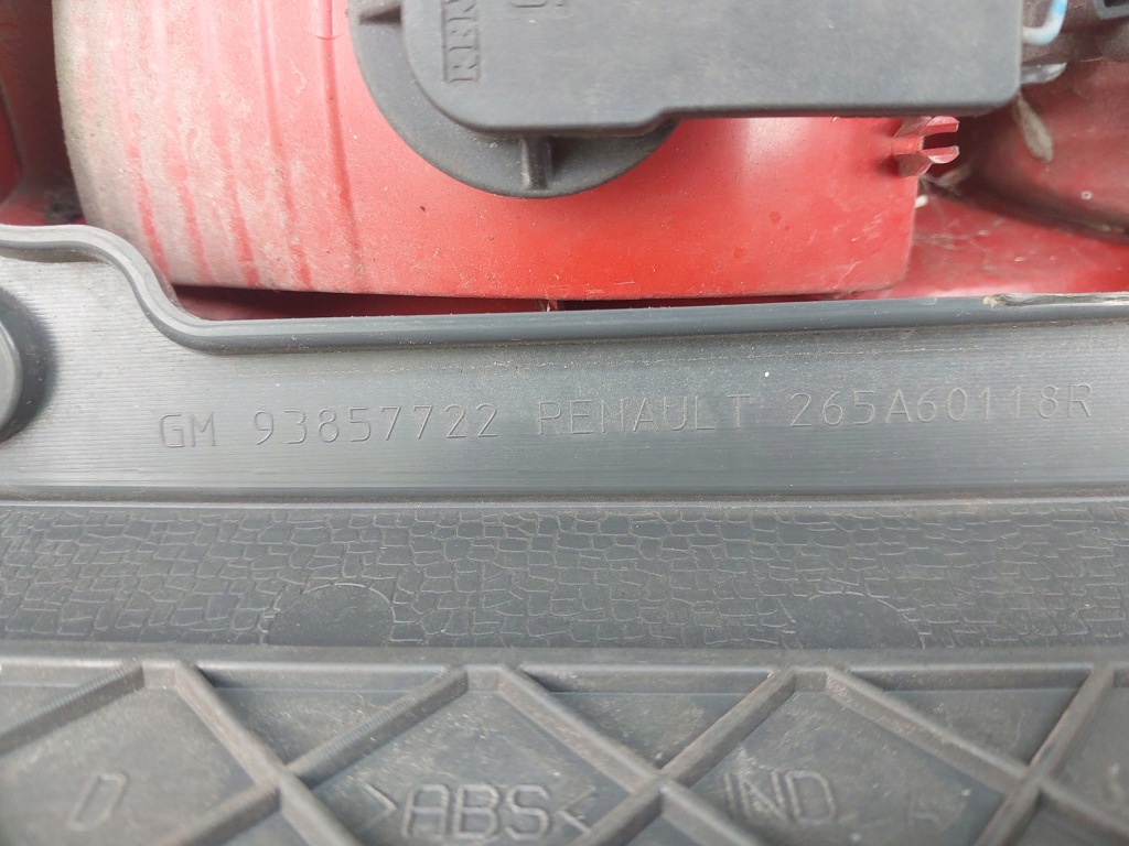 Фара правый  задняя 265a60118r renault trafic 2 opel vivaro a рестайлинг  крышка багажника Киев