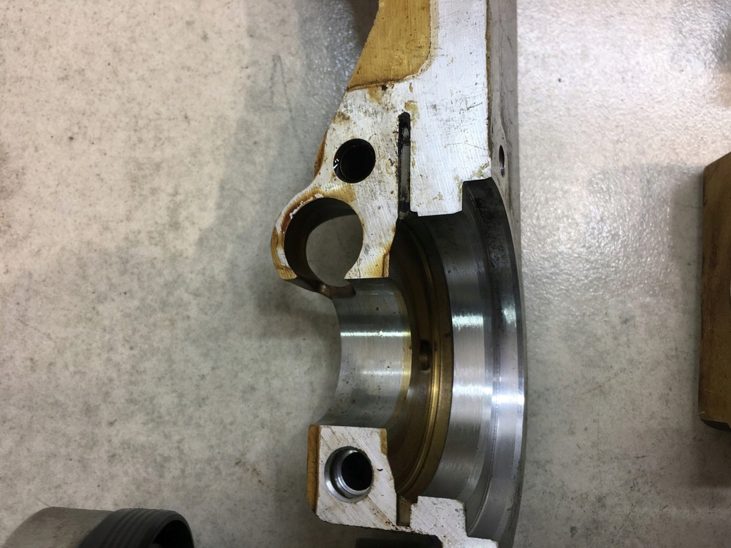 фото №10, Головка левая audi a6 c5 2.4 v6 078103373ah