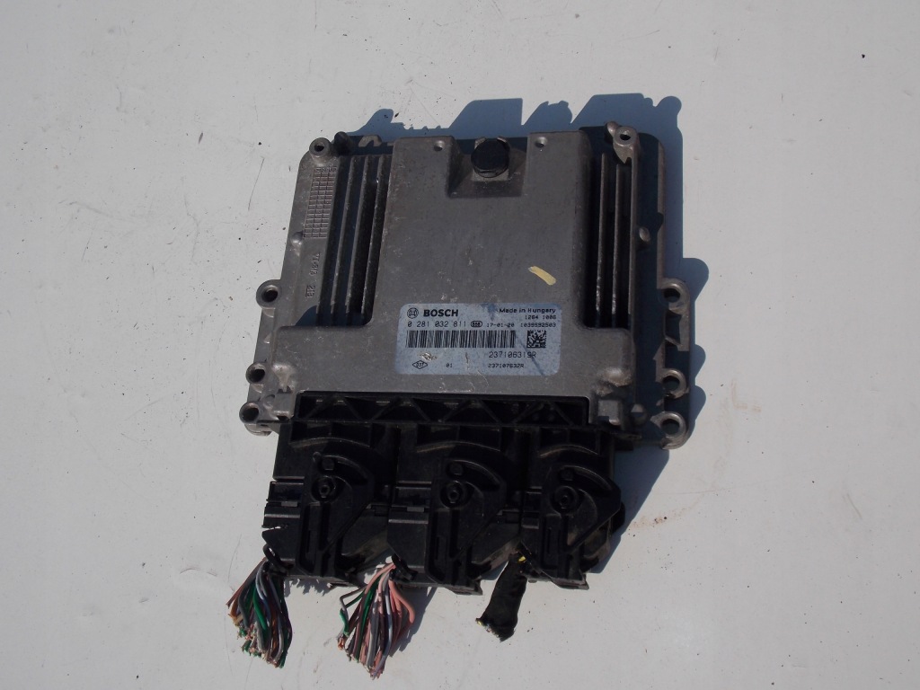 фото №1, Бортовой компьютер блок управления dacia sandero 1.5 dci 0281032811